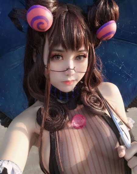 用舌头去添女人屁股视频_BD国语电影全集观看