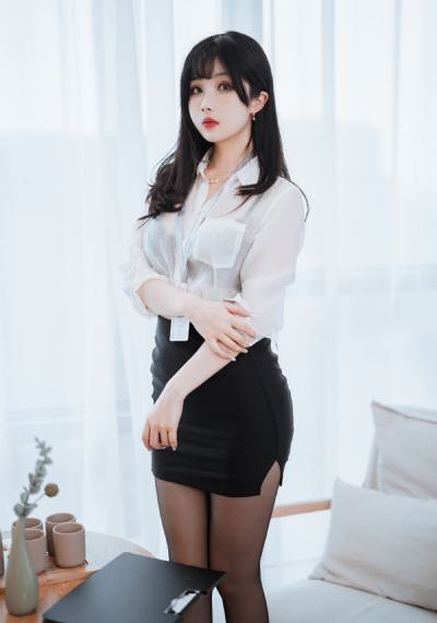 两个大乳寡妇被躁BD_迅雷在线观看